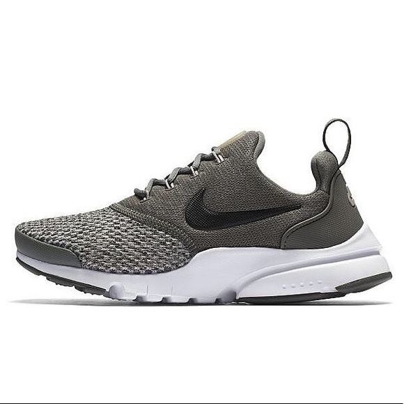 le scarpe nike vendita presto volare se donne poshmark le scarpe nike vendita presto volare se donne poshmark